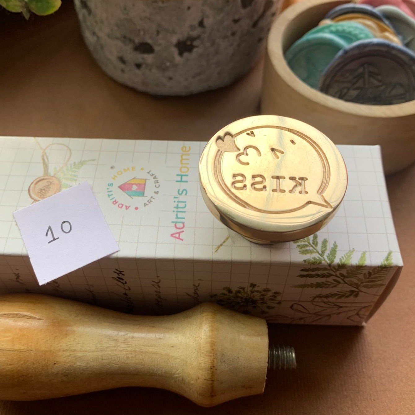AW10 - Premium Seal Wax Stamp with Wooden Handle | 30mm Diameter