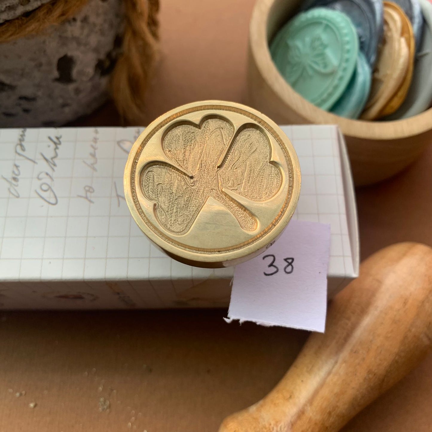 AW38 - Premium Seal Wax Stamp with Wooden Handle | 30mm Diameter