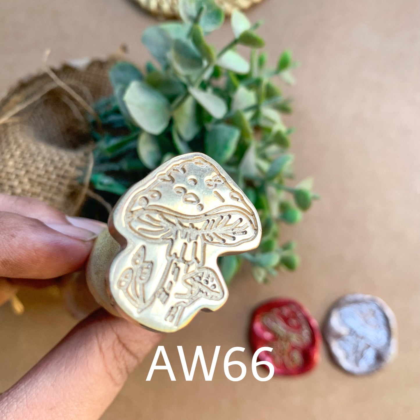 AW66 - Premium Seal Wax Stamp with Wooden Handle | 30mm Diameter